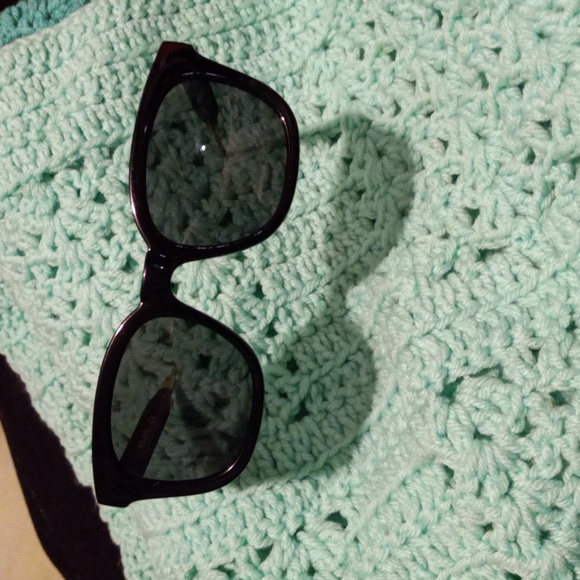 SOJOS BLACK CAT EYE SUNGLASSES - Picture 1 of 7